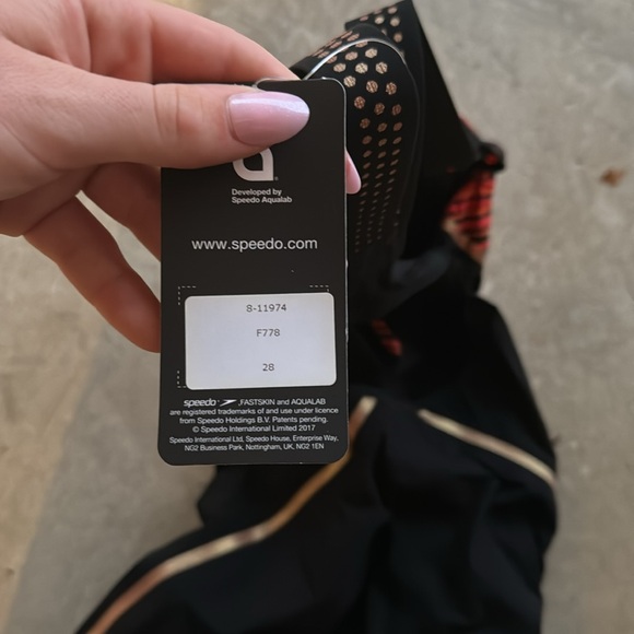 nwt speedo lzr pure intent female - Picture 3 of 4